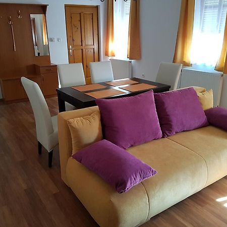 Apartman Kaszás Central Mosonmagyarovar Exterior foto