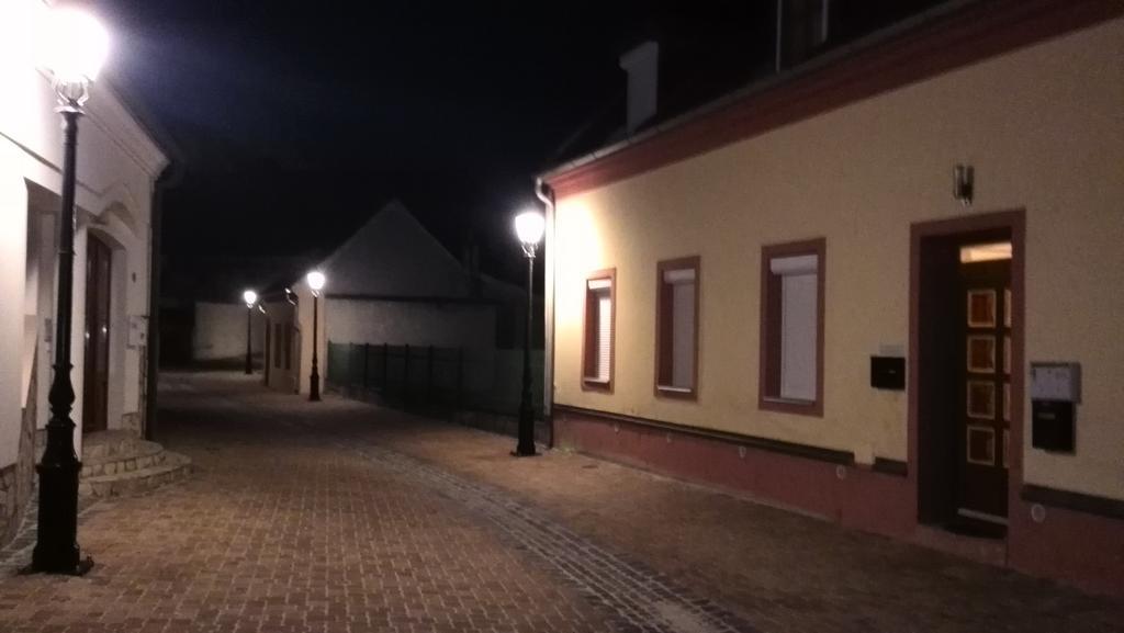 Apartman Kaszás Central Mosonmagyarovar Exterior foto