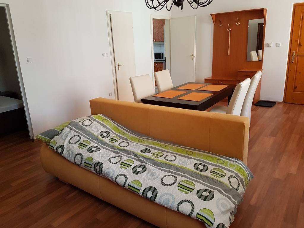 Apartman Kaszás Central Mosonmagyarovar Exterior foto